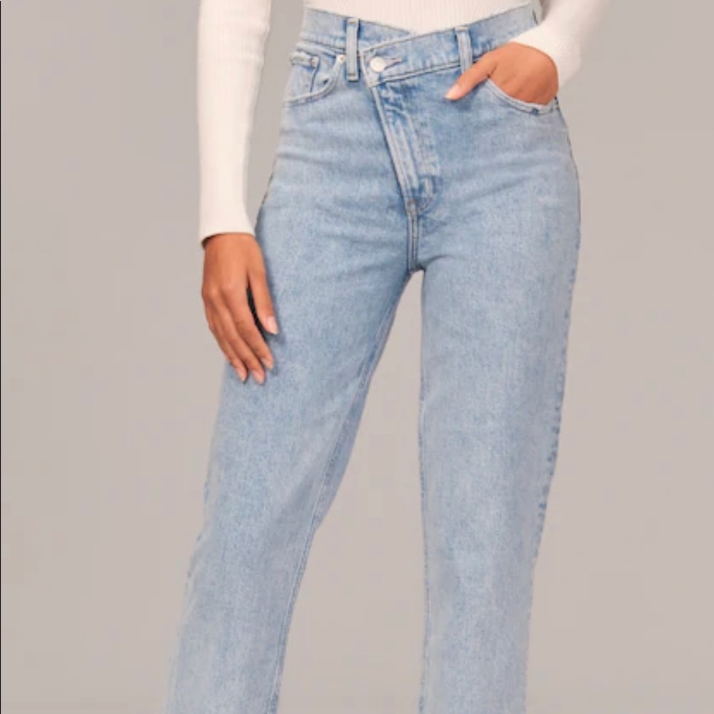 Abercrombie 90s ultra high rise straight